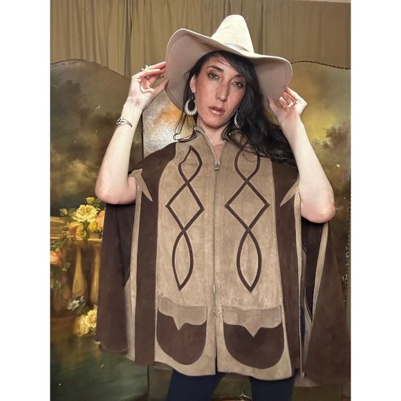 1960s VINTAGE LEATHER CAPE Slits Zipper Detailing Two Tone - Picture 4 of 9